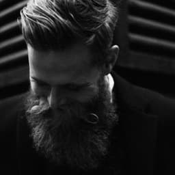 Tobias van Schneider